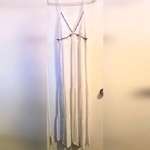 Love Tree White Maxi Dress Size Large